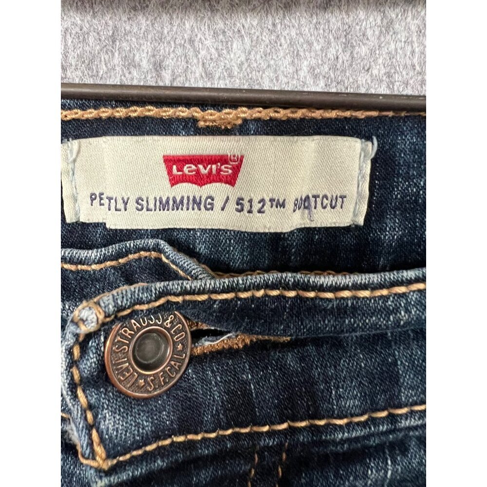 Levis Womens Distressed perfectly slimming  Jeans sz 30 bootcut Wash Denim 512 - Picture 14 of 14
